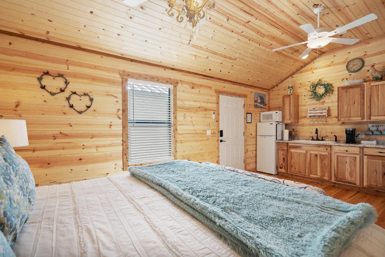 فندق فريدريكسبيرغفي  Charming Casita Right On Main St! المظهر الخارجي الصورة